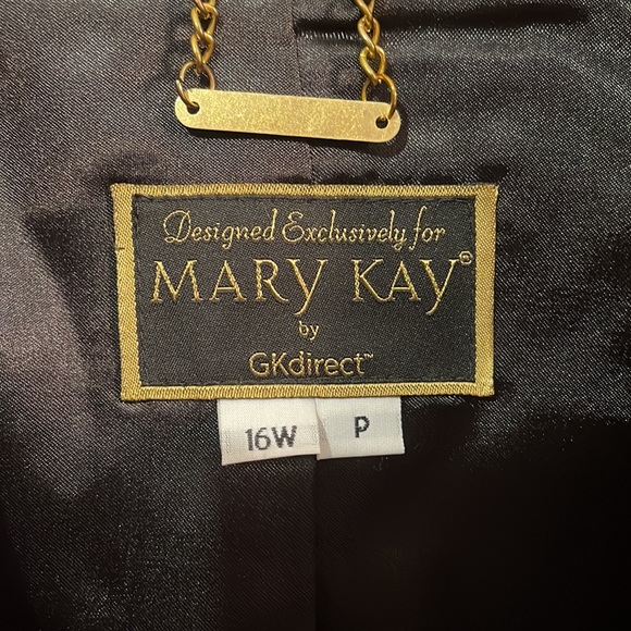 Mary Kay 3pc Suit - Picture 3 of 15